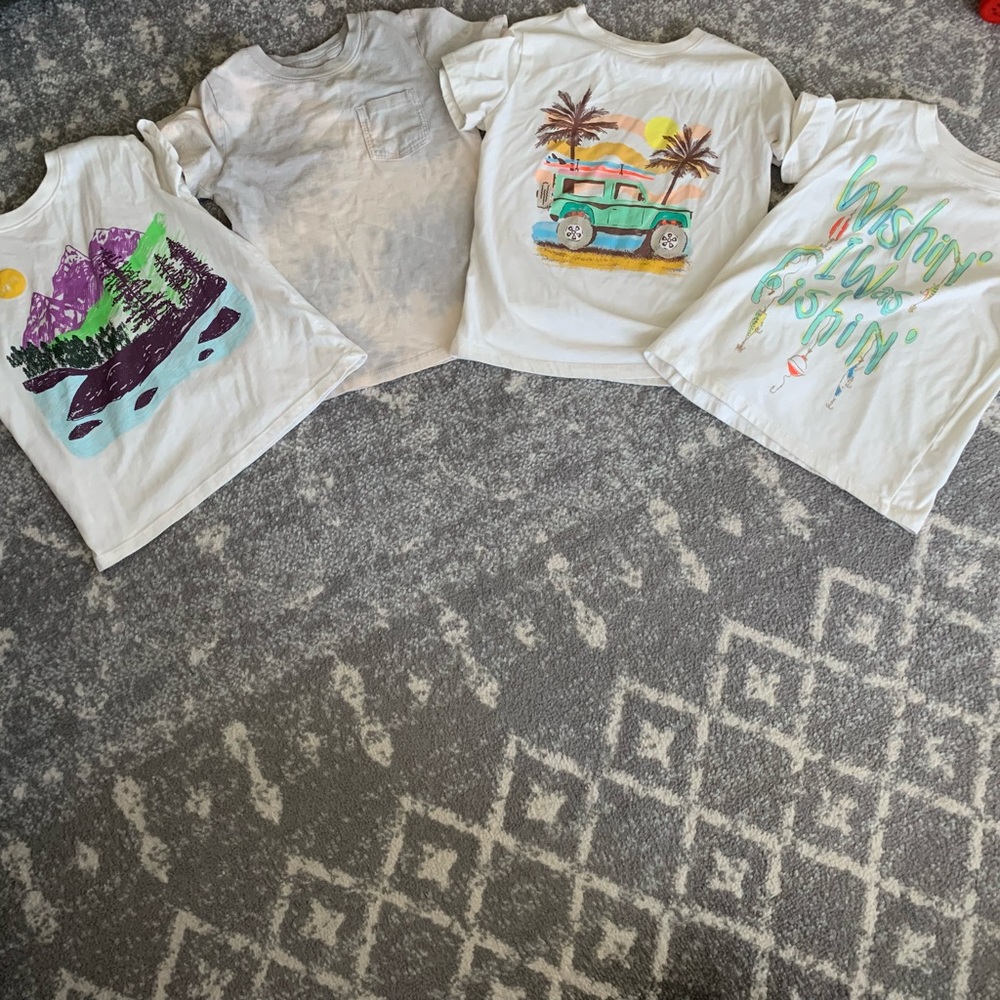 Cat & Jack boys T-shirt bundle size xs 3 tshirts for 1 low price